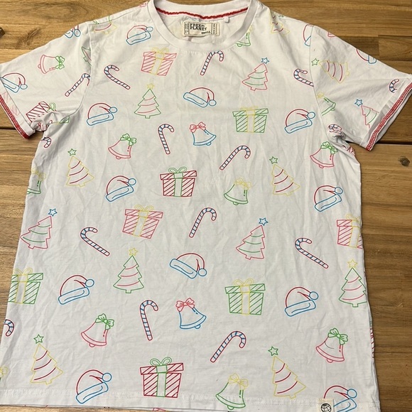 FREE PLANET ⭐️ tshirt - Picture 4 of 4